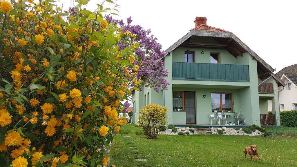 Apartman Nora Ii. Bük Exteriör bild