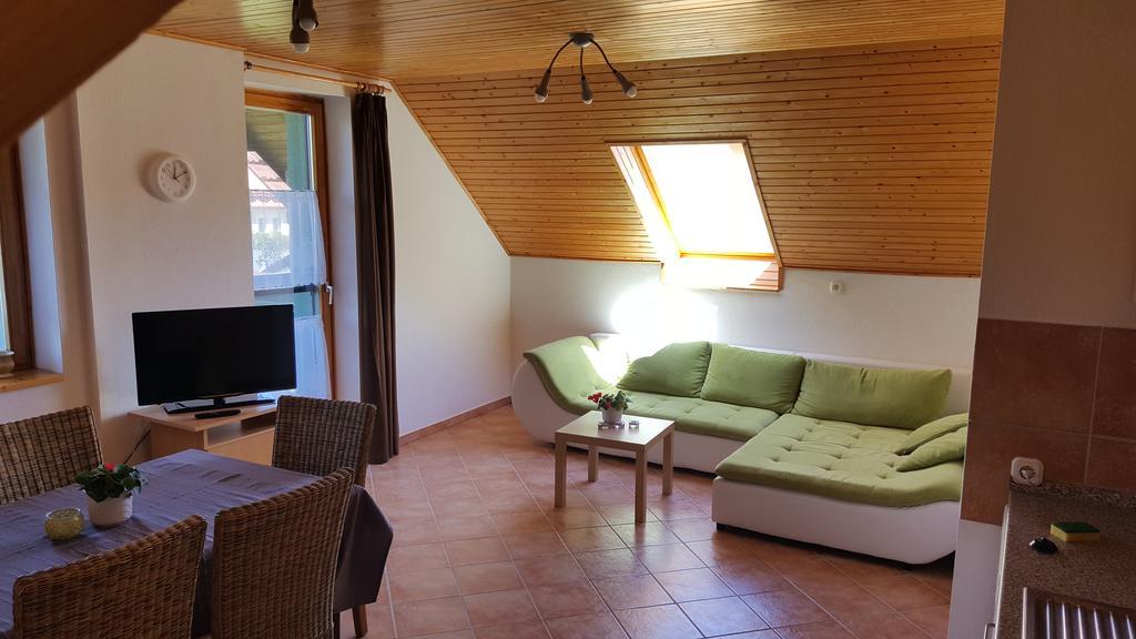 Apartman Nora Ii. Bük Exteriör bild